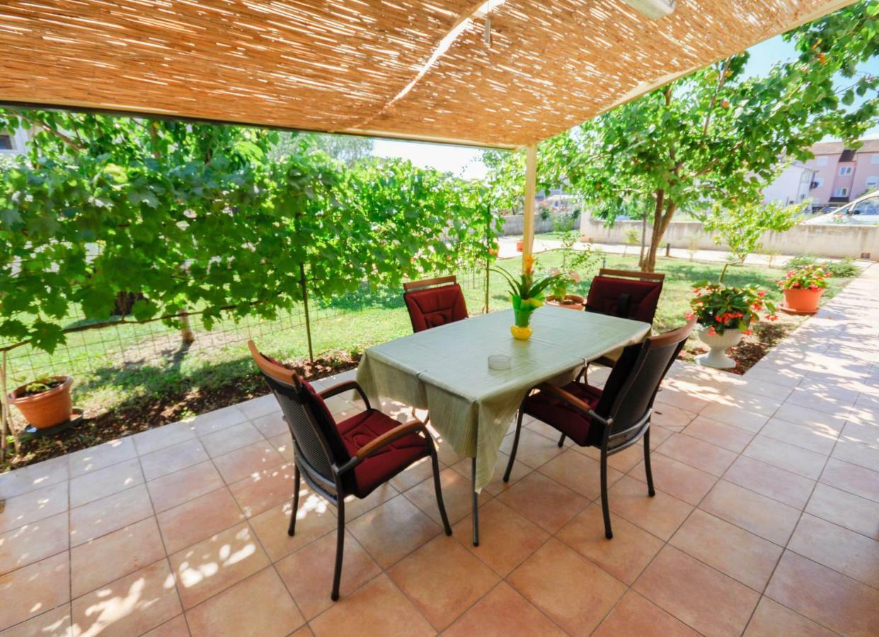 Nevija Διαμέρισμα Novigrad Istria Εξωτερικό φωτογραφία